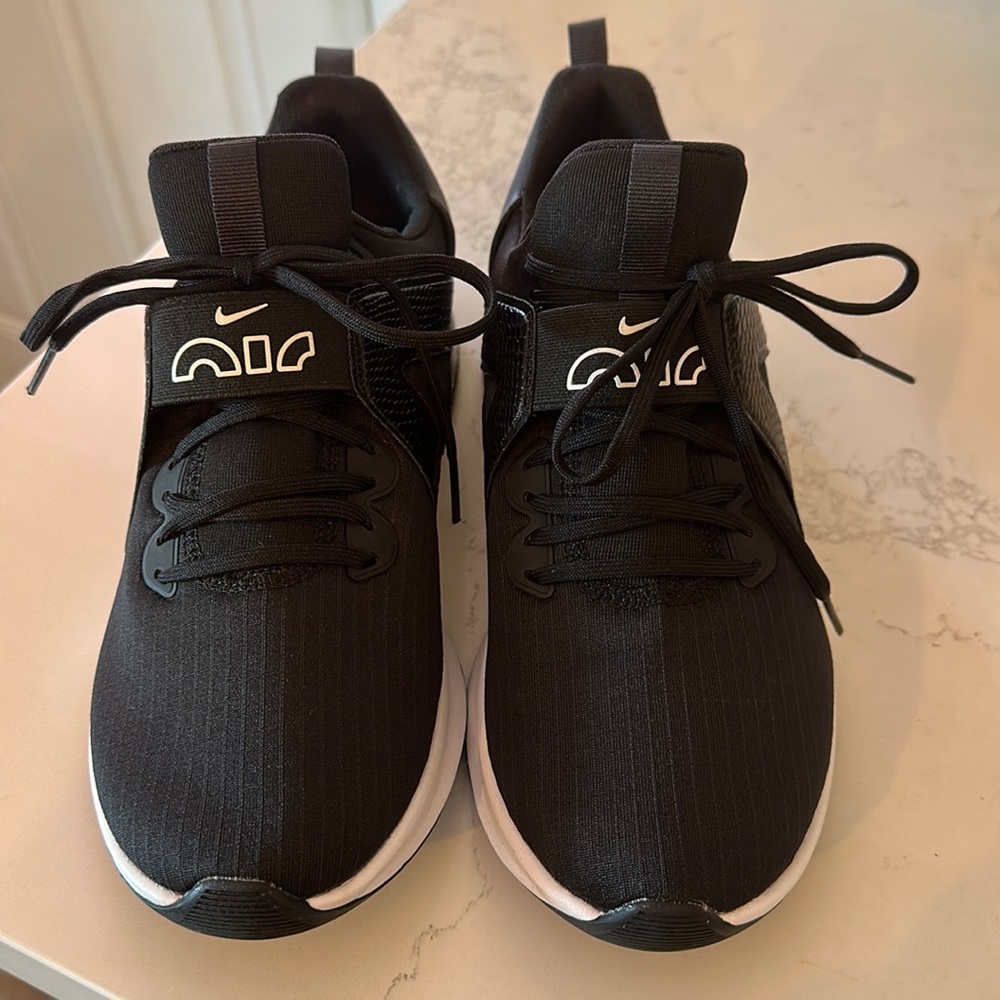 Women’s Nike Air Max Bella TR 5
